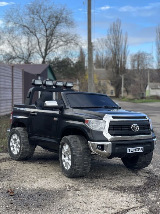 Дитячий двомісний електромобіль Джип Toyota Tundra JJ 2255 EBLR-2