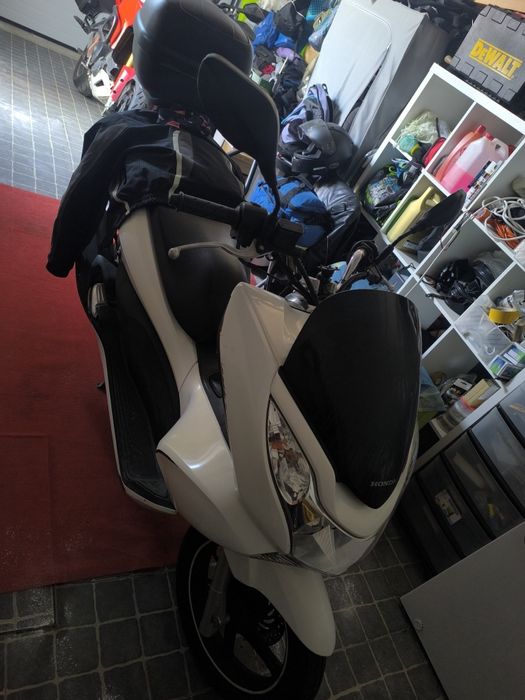 Honda PCX 125 poucos kms