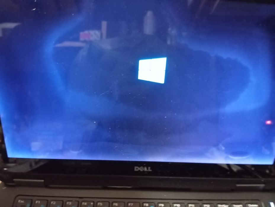 Laptop Dell E5270, zasilacz, torba.