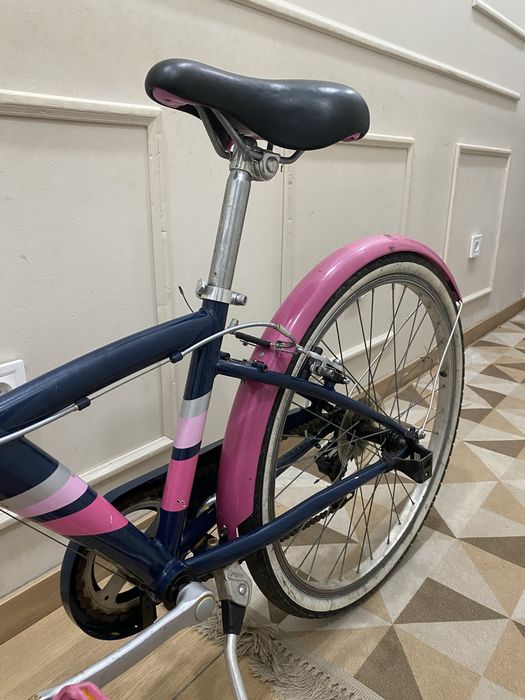 Bicicleta B’TWIN Feminina – Confortável e em Bom Estado