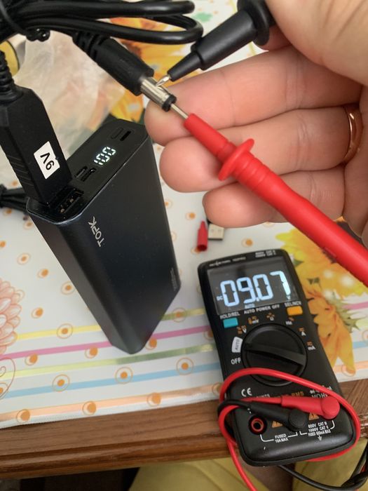 В наявності.  Кабель перетворювач до роутера з 5V на 12V або 9V