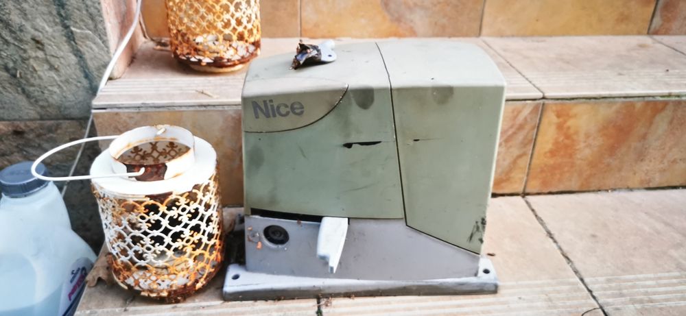 Automat bramy Nice PBA4