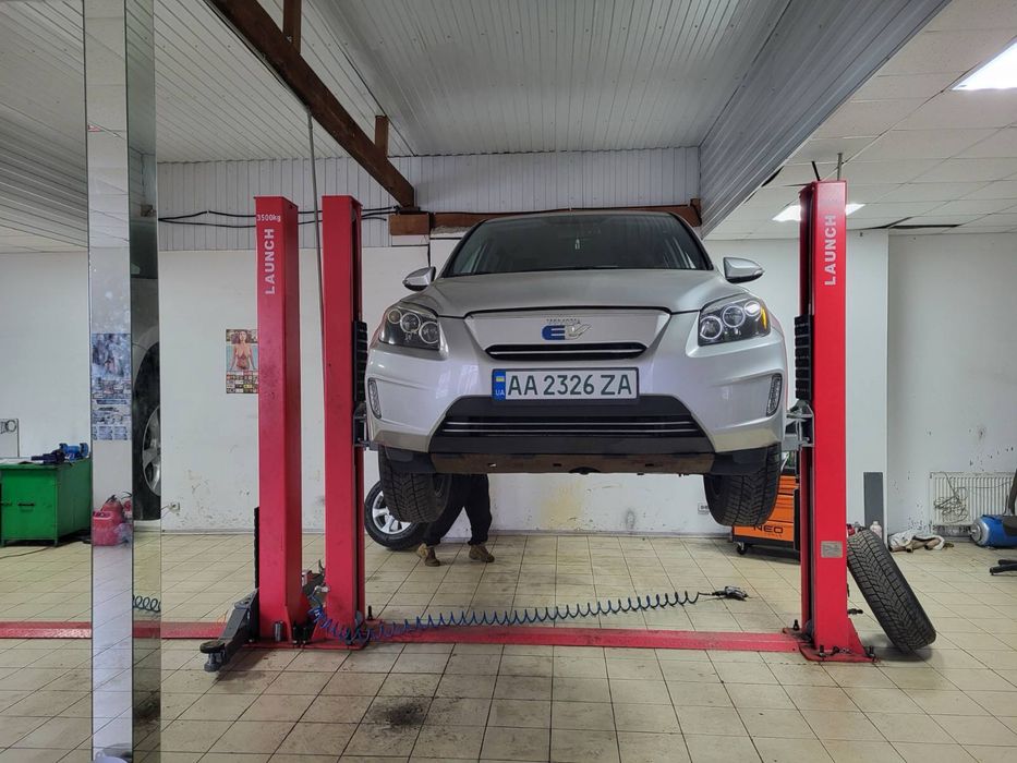 Toyota RAV 4 EV  Electric 41 .8 кВт