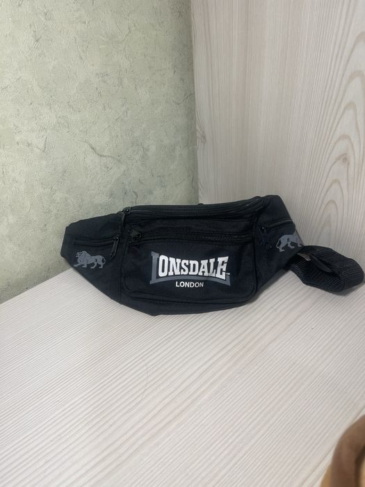 Сумка бананка lonsdale