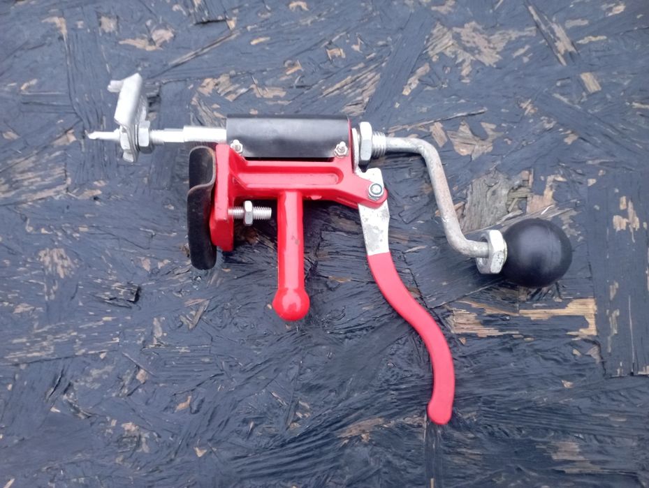 Бур машинка ручная универсальная