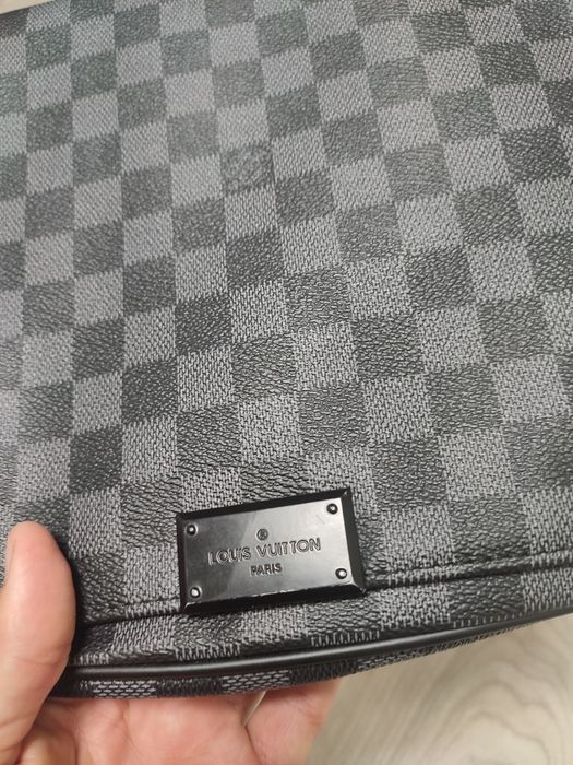 Louis Vuitton сумка месенджер ориігнал нова !