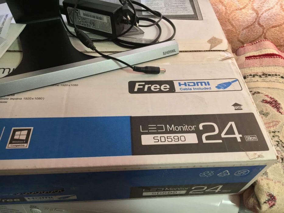 Продам монітор Samsung S24D590L Під відновлення!!!
