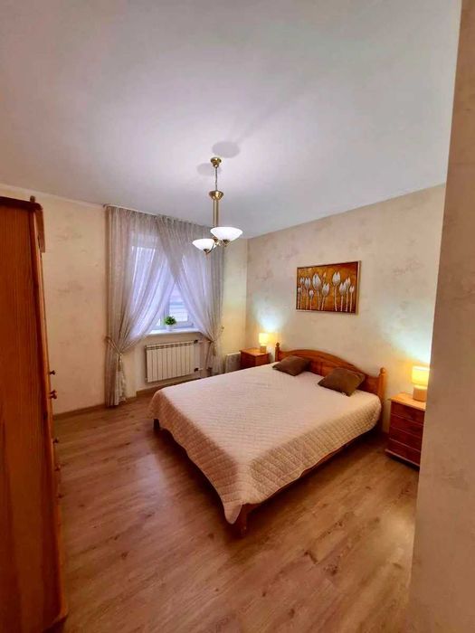 Здається видова та затишна 2х кімнатна квартира -студія. Липки