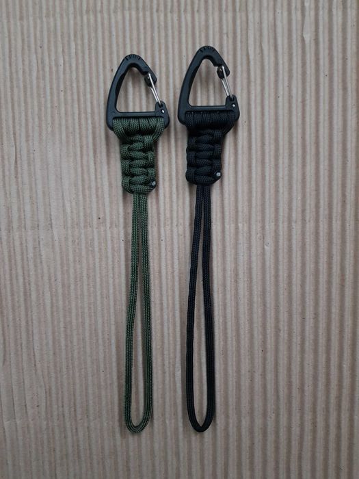 Страховочный шнур подвес темляк тренчик паракорд с карабином брелок