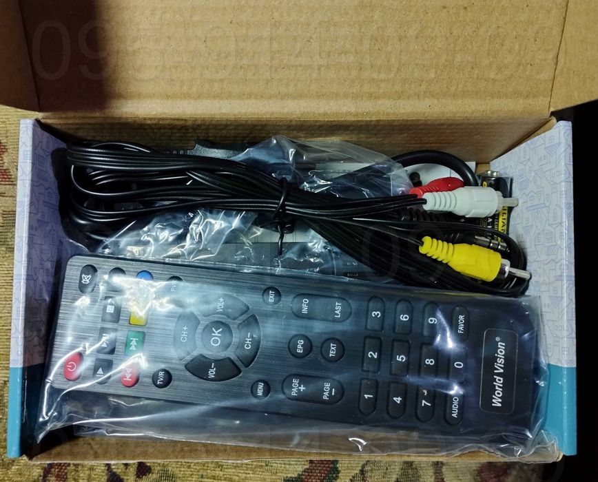 Тюнер Т2 бюджетный с Wi-Fi Интернетом World Vision T624D2