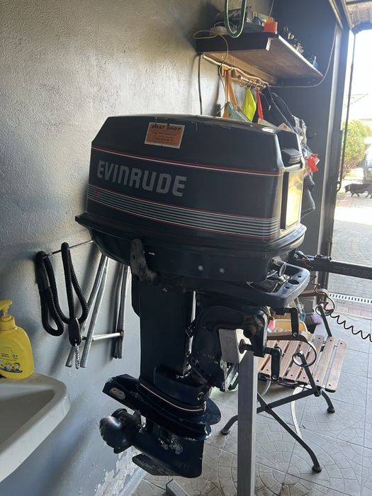 Лодочний двигун мотор Evinrude Johnson 25