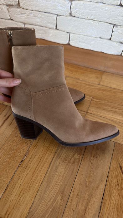 Козаки в ідеальному стані!! Натуральна шкіра . Розмір :38