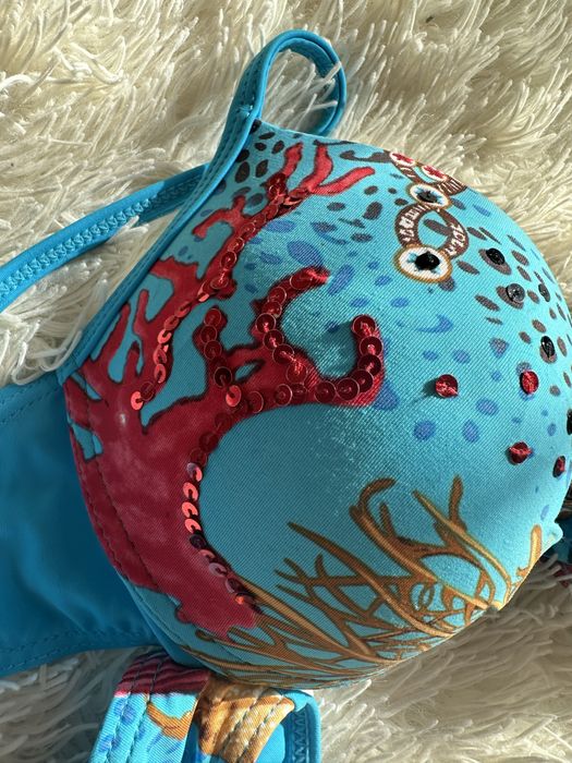 Продам новый купальник с паетками