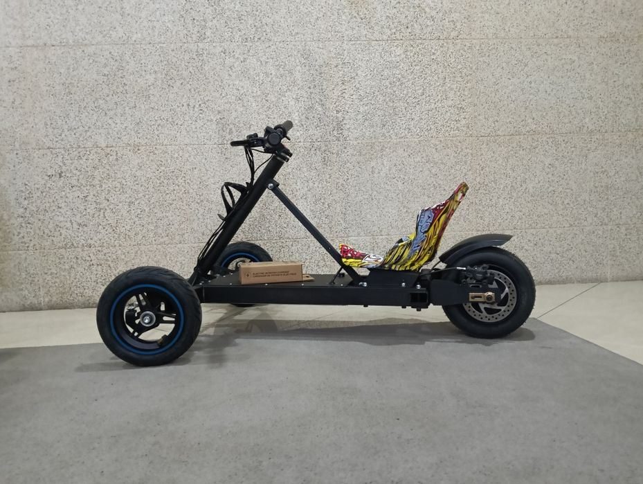 Triciclo elétrico