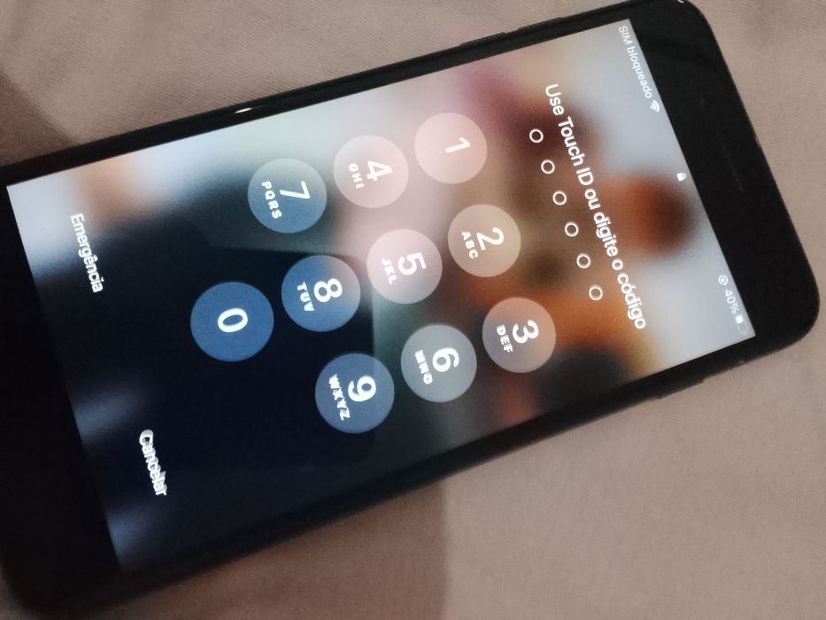 Vendo iPhone 7 plus como novo