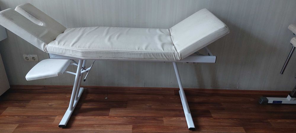 Стол косметологический