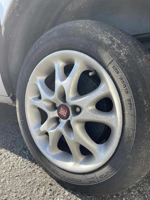 Fiat Doblo 2013 para peças!