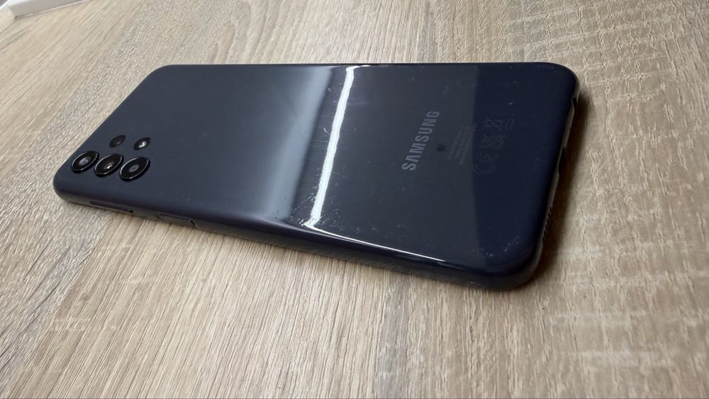 Samsung A13 w super stanie