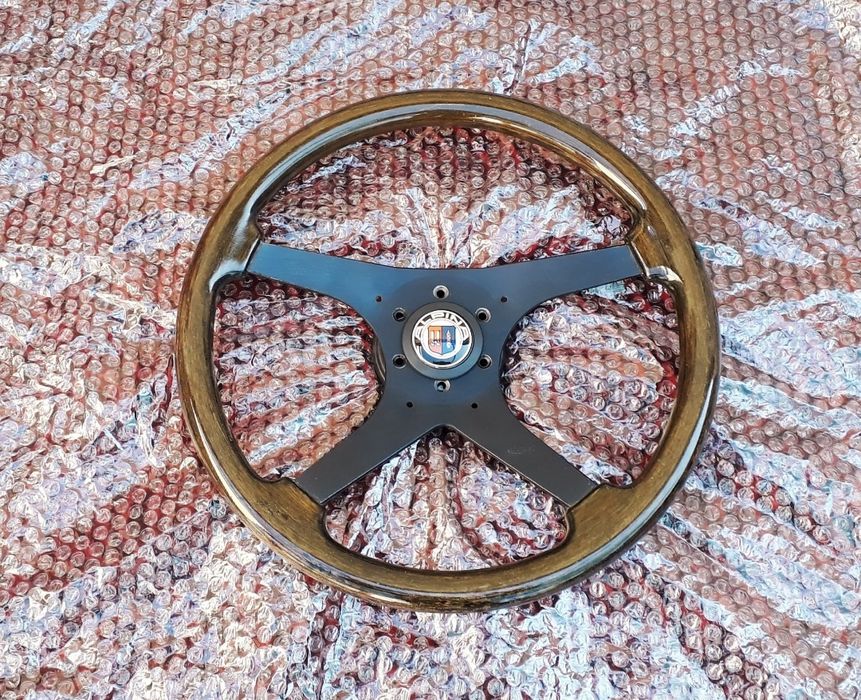 Спорт рули momo bmw audi nardi raid omp vicktor mersedes