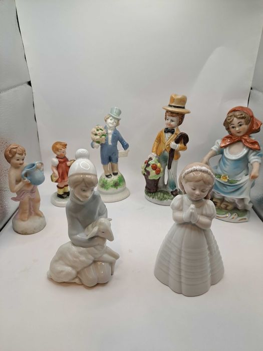 Статуэтка. Статуетка. Фарфоровая статуэтка.