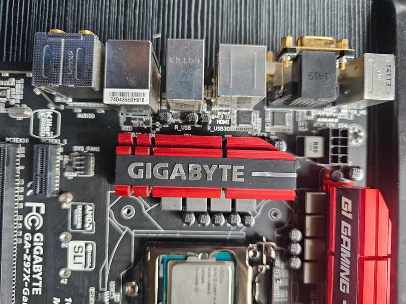 Gigabyte z97x gaming 7 , i7 4790k
