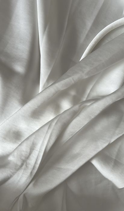 biała długa spódnica Nanushka