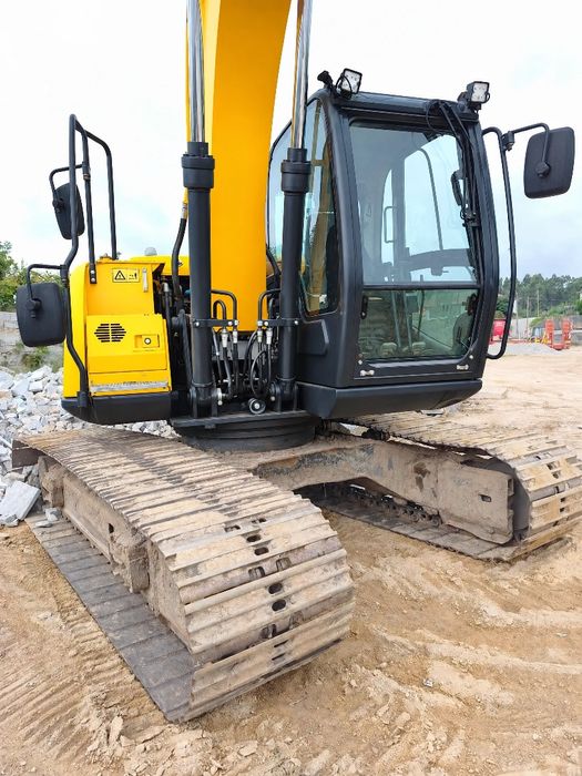Giratória JCB 131