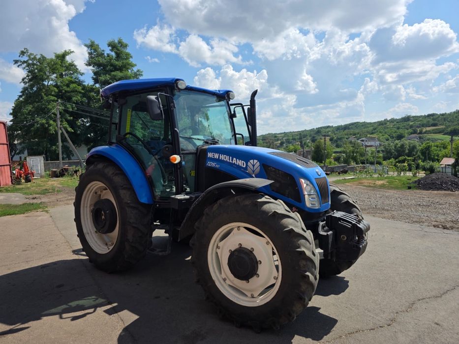 трактор NEW HOLLAND TD5.110 2013 год