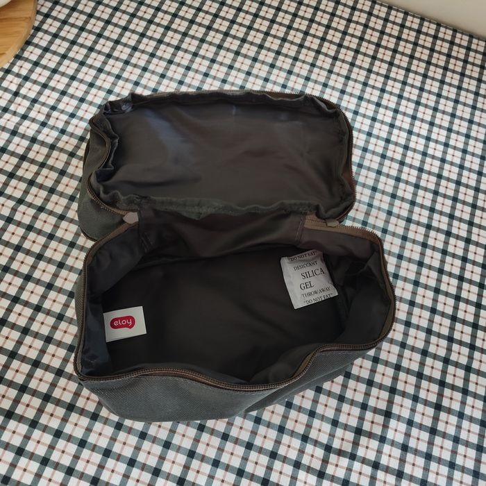 Kosmetyczka dwupoziomowa