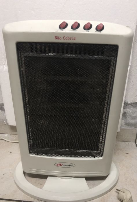 Vendo Aquecedor Halogêneo da Marca Delba com pouco uso .
