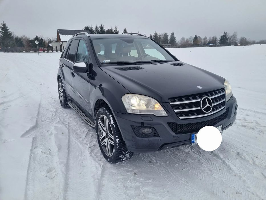Mercedes-Benz ML Super stan, bez wkładu, nowe opony.
