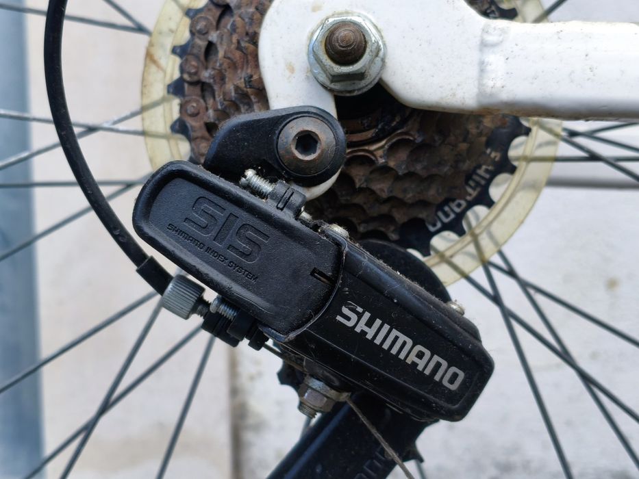 Bicicleta B'Twin Rockrider 5.1  como nova