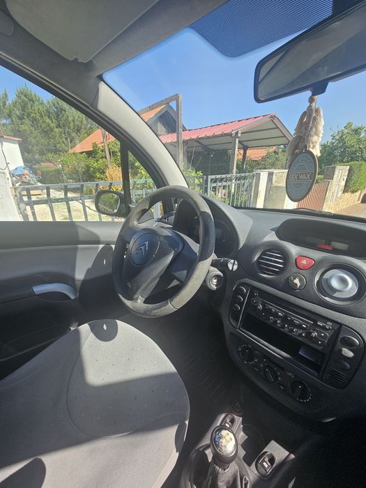 Citroën C3 - ótimo primeiro carro