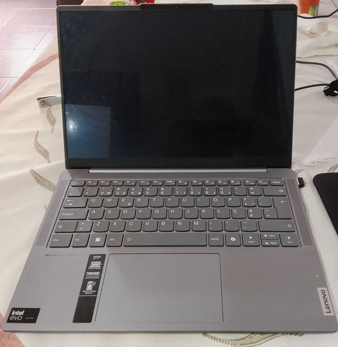 Lenovo Yoga Slim 7 14IMH9-744 OLED (ULT7-155H 32GB 1T)