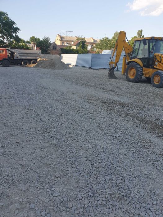 Аренда послуги спецтехники JSB 3CX виды дорожных работ