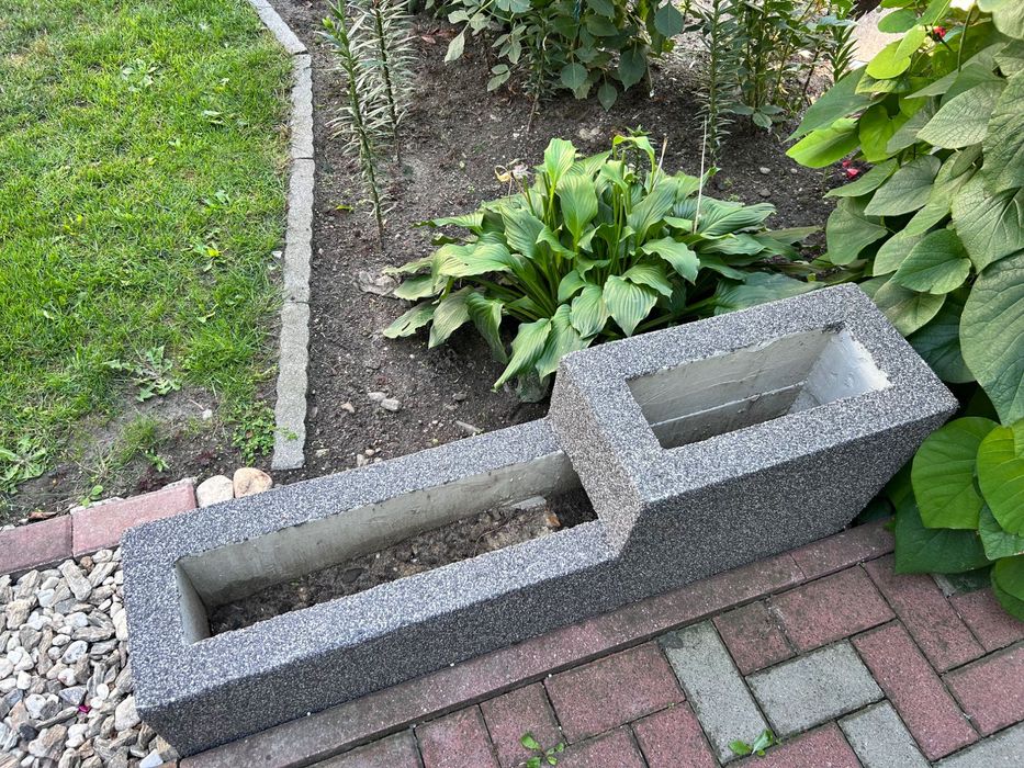 Doniczki ze styropianu