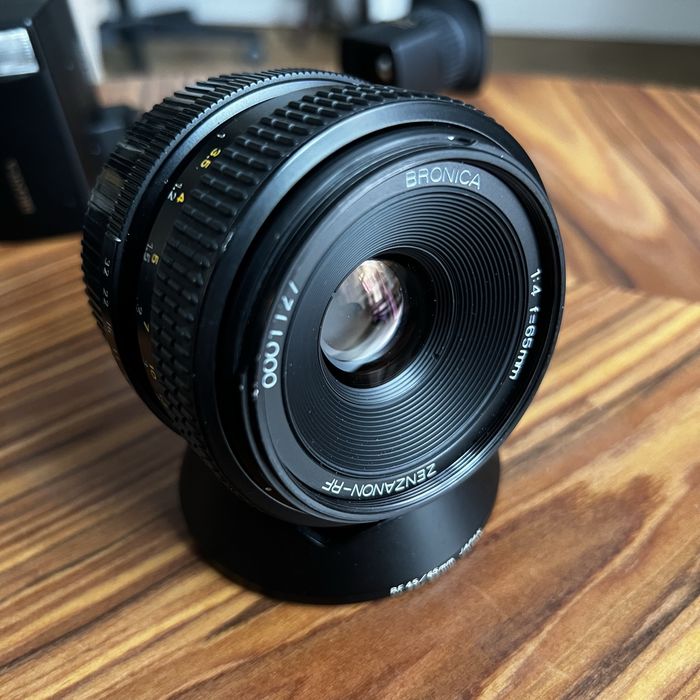 Aparat Bronica RF645