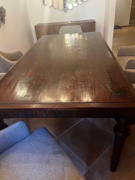 Mesa de madeira maciça AREA