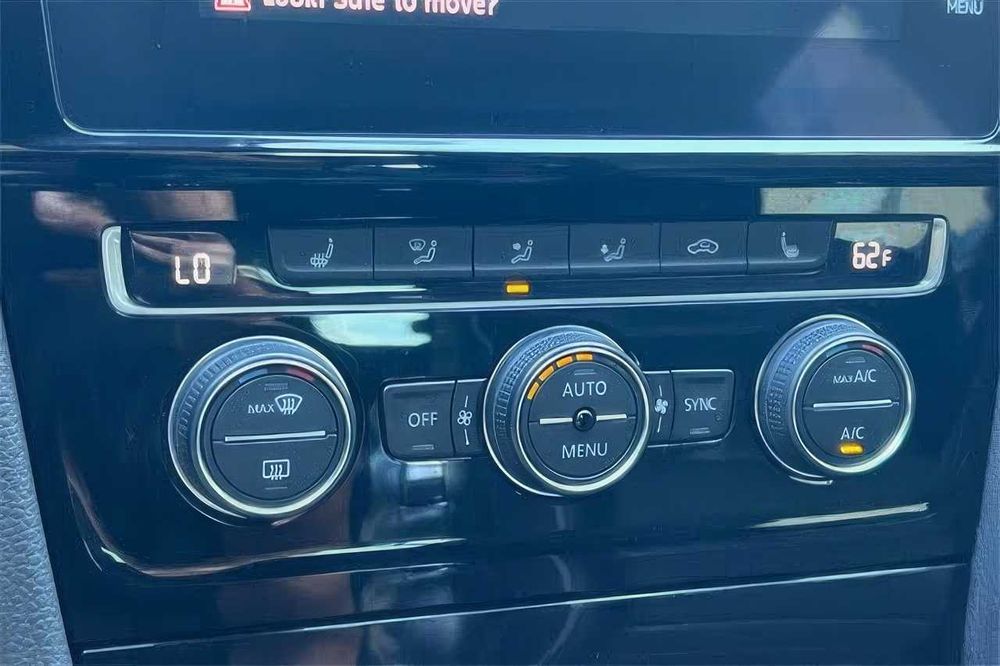 Volkswagen Golf R      2019