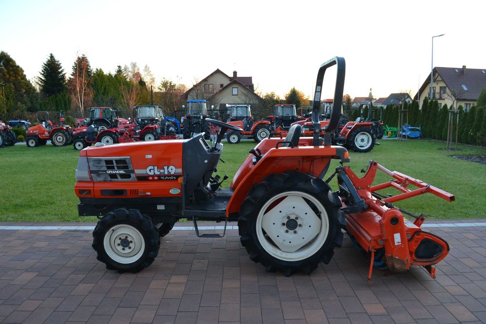 Traktorek japoński mini traktor Kubota W Yanmar japonski