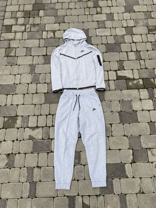 Nike tech fleece tracksuit