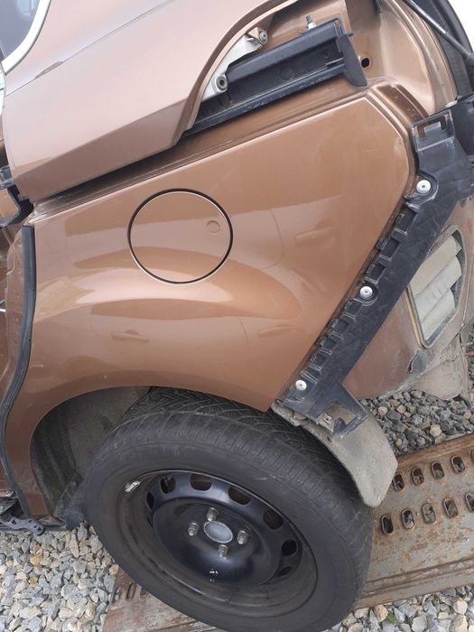 Tylny błotnik Ford B-Max