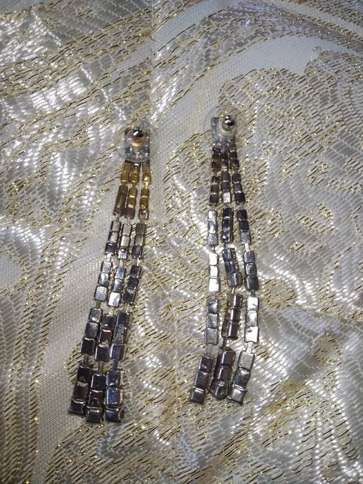 Серьги-гвоздики времён СССР