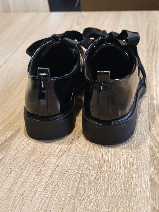 Sprzedam buty Reserved