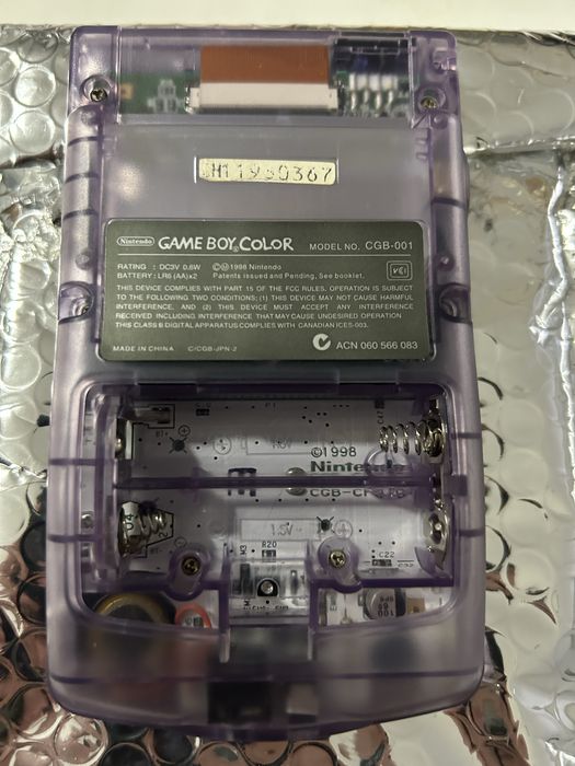 Game Boy Color com 3 jogos a funcionar perfeitamente