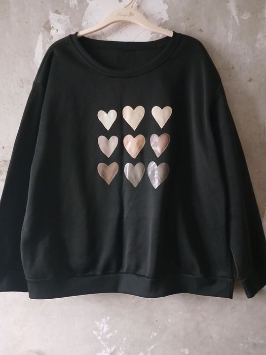 Жіночий оверсайз світшот «9 сердець» – теплий, м’який