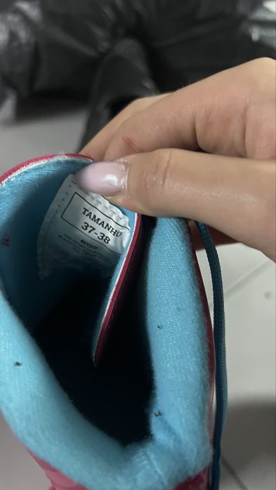 Patins novos em caixa