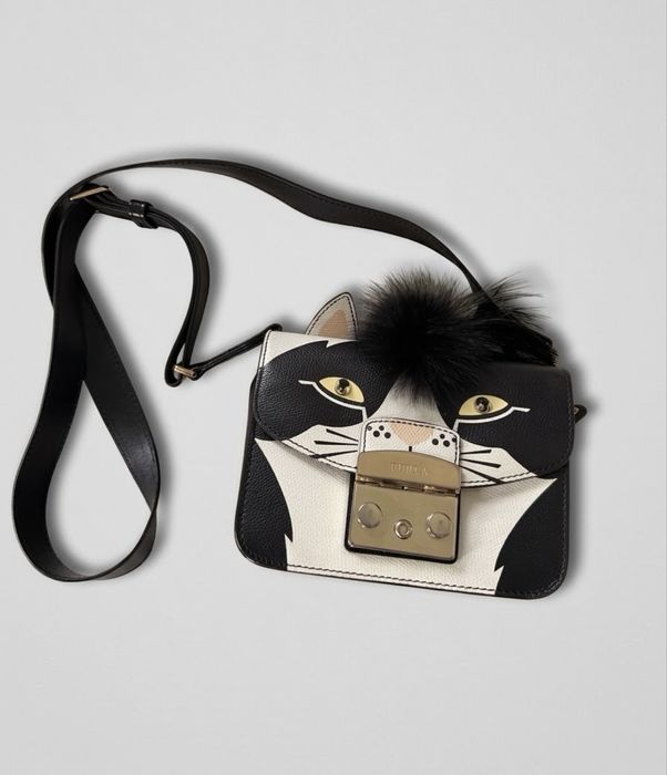 Сумочка Furla з довгим ремінцем