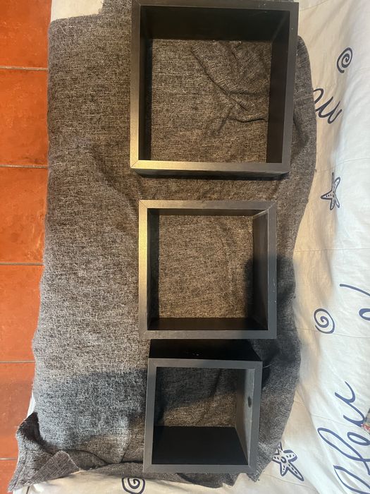 Conjunto 3 Prateleiras de Parede Tipo Cubo