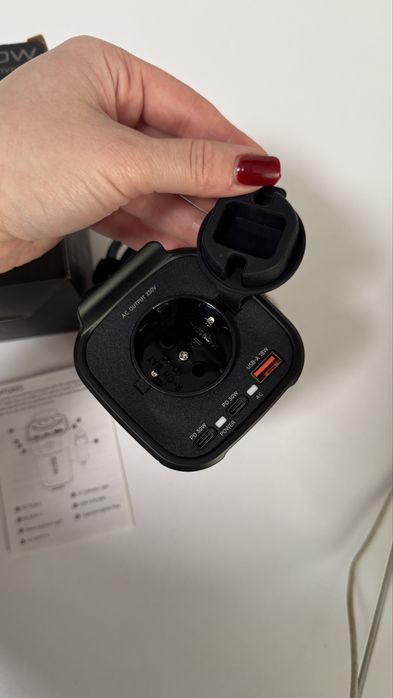 Автомобільний інвертор